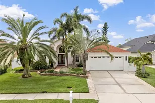 530 Somerhill Dr NE, Saint Petersburg, FL 33716 - Photo 1