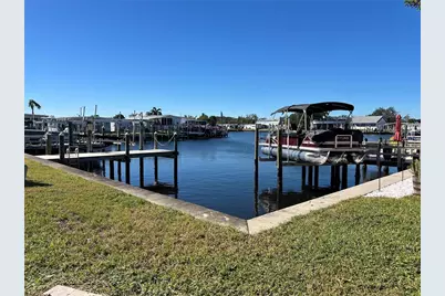 7250 Mount Arlington Drive NE #427, Saint Petersburg, FL 33702 - Photo 1