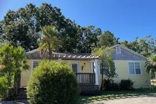 804 W Woodlawn Ave, Tampa, FL 33603 - Photo 1