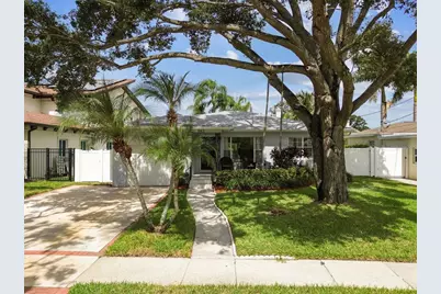 642 Geneva Place, Tampa, FL 33606 - Photo 1