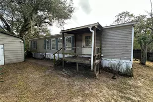 245 Tarpon Blvd, Palatka, FL 32177 - Photo 1