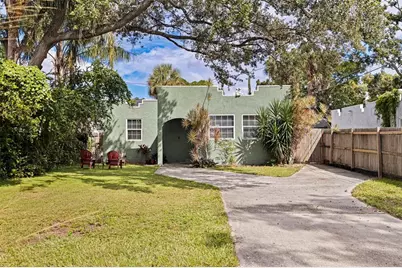 2031 44th Avenue N, Saint Petersburg, FL 33714 - Photo 1
