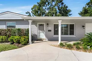 2290 60th Way N, Saint Petersburg, FL 33710 - Photo 1