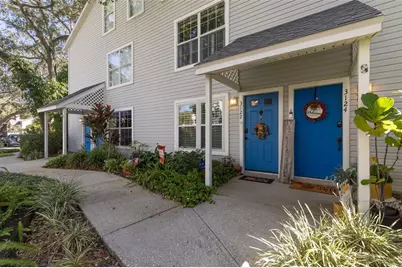 3122 Valley Oaks Drive, Tampa, FL 33618 - Photo 1