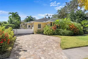 1019 Marine St, Clearwater, FL 33755 - Photo 1