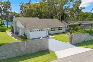 21334 Lake Sharon Dr, Land O Lakes, FL 34638 - Photo 1