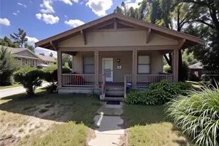 112 W Powhatan Ave, Tampa, FL 33604 - Photo 1
