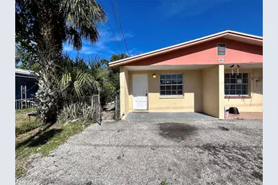 1016 E Seneca Avenue #A, Tampa, FL 33612 - Photo 1