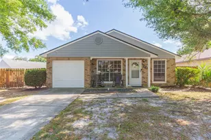 7703 Robert E Lee Rd, Tampa, FL 33637 - Photo 1