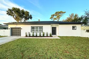 4920 72nd St N, Saint Petersburg, FL 33709 - Photo 1