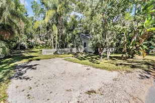 344 Bay St, Palm Harbor, FL 34683 - Photo 1