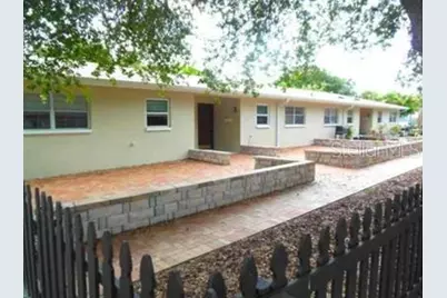 7100 Dartmouth Avenue N #4, Saint Petersburg, FL 33710 - Photo 1