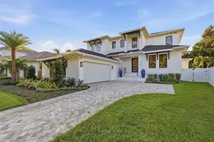 214 Aranda St NE, Saint Petersburg, FL 33704 - Photo 1