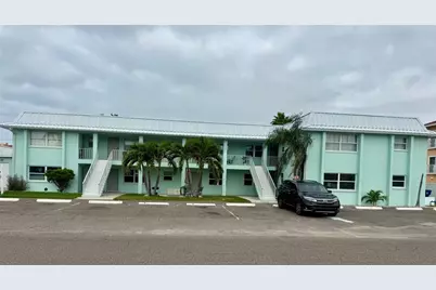 10 164th Ave #11, Redington Beach, FL 33708 - Photo 1