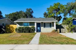 545 48th Ave N, Saint Petersburg, FL 33703 - Photo 1