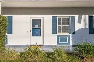 600 Glennes Ln, Dunedin, FL 34698 - Photo 1