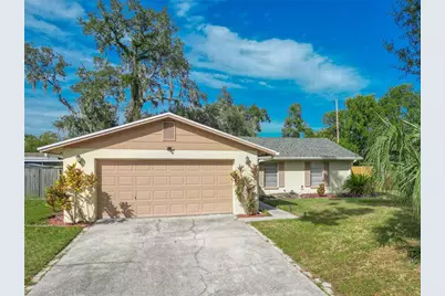 925 McIntosh Circle, Brandon, FL 33510 - Photo 1