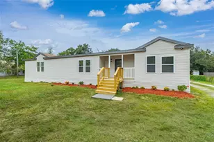 9902 7 Roads Pl, Thonotosassa, FL 33592 - Photo 1