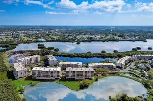 6425 Shoreline Dr, Saint Petersburg, FL 33708 - Photo 1