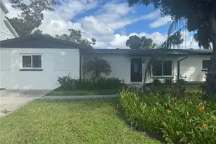 321 Shore Dr E, Oldsmar, FL 34677 - Photo 1