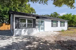 463 Davison Ave NE, Saint Petersburg, FL 33703 - Photo 1