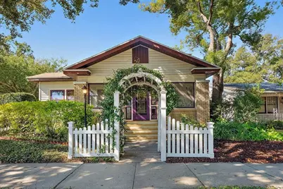 1104 12th Street, Saint Petersburg, FL 33705 - Photo 1