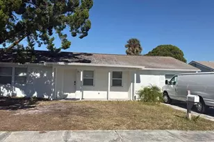 6205 Seabreeze Dr, Port Richey, FL 34668 - Photo 1