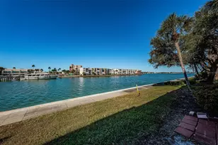 7420 Bay Island Dr S, South Pasadena, FL 33707 - Photo 1