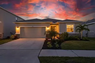 458 8th St NW, Ruskin, FL 33570 - Photo 1