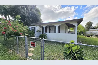 9010 W Hamilton Avenue, Tampa, FL 33615 - Photo 1