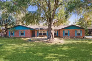 4142 El Shaddiai Square, Plant City, FL 33565 - Photo 1