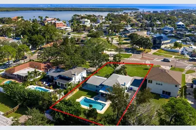 5500 Venetian Boulevard NE, Saint Petersburg, FL 33703 - Photo 1
