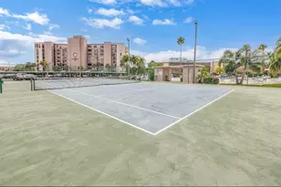 7700 Sun Island Dr S, South Pasadena, FL 33707 - Photo 1