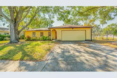 633 Huntington Street, Brandon, FL 33511 - Photo 1
