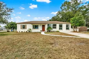 4000 Locust St NE, Saint Petersburg, FL 33703 - Photo 1