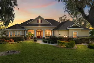 827 John Cressler Dr, Seffner, FL 33584 - Photo 1