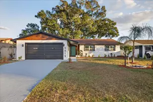 5819 Tampa Shores Blvd, Tampa, FL 33615 - Photo 1