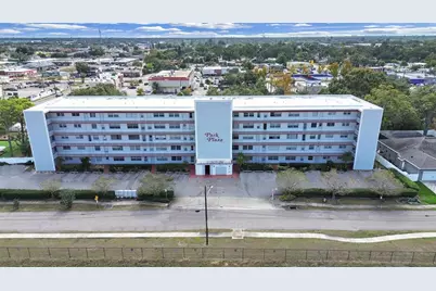 5060 76th Avenue N #409, Pinellas Park, FL 33781 - Photo 1