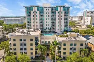 400 4th Ave S, Saint Petersburg, FL 33701 - Photo 1