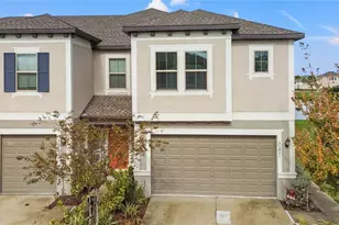 31865 Blue Passing Loop, Wesley Chapel, FL 33545 - Photo 1