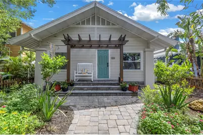 236 9th Avenue NE, Saint Petersburg, FL 33701 - Photo 1