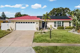 1090 McFarland St, Dunedin, FL 34698 - Photo 1