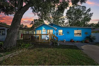 1025 11th Avenue NW, Largo, FL 33770 - Photo 1