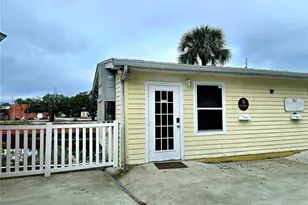 7901 N Nebraska Ave, Tampa, FL 33604 - Photo 1