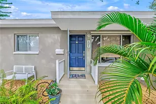 121 43rd Ave N, Saint Petersburg, FL 33703 - Photo 1