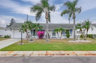 1204 Hacienda Dr, Sun City Center, FL 33573 - Photo 1