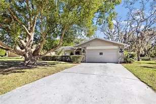 5444 Bernadette Dr, Zephyrhills, FL 33541 - Photo 1