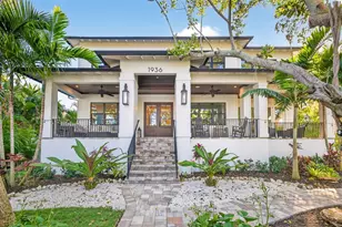 1936 Coffee Pot Blvd NE, Saint Petersburg, FL 33704 - Photo 1