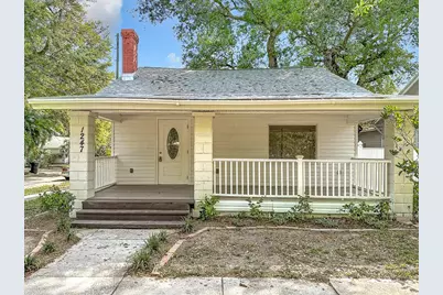 1247 Highland Street N, Saint Petersburg, FL 33701 - Photo 1