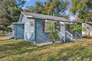 5449 10th St, Zephyrhills, FL 33542 - Photo 1